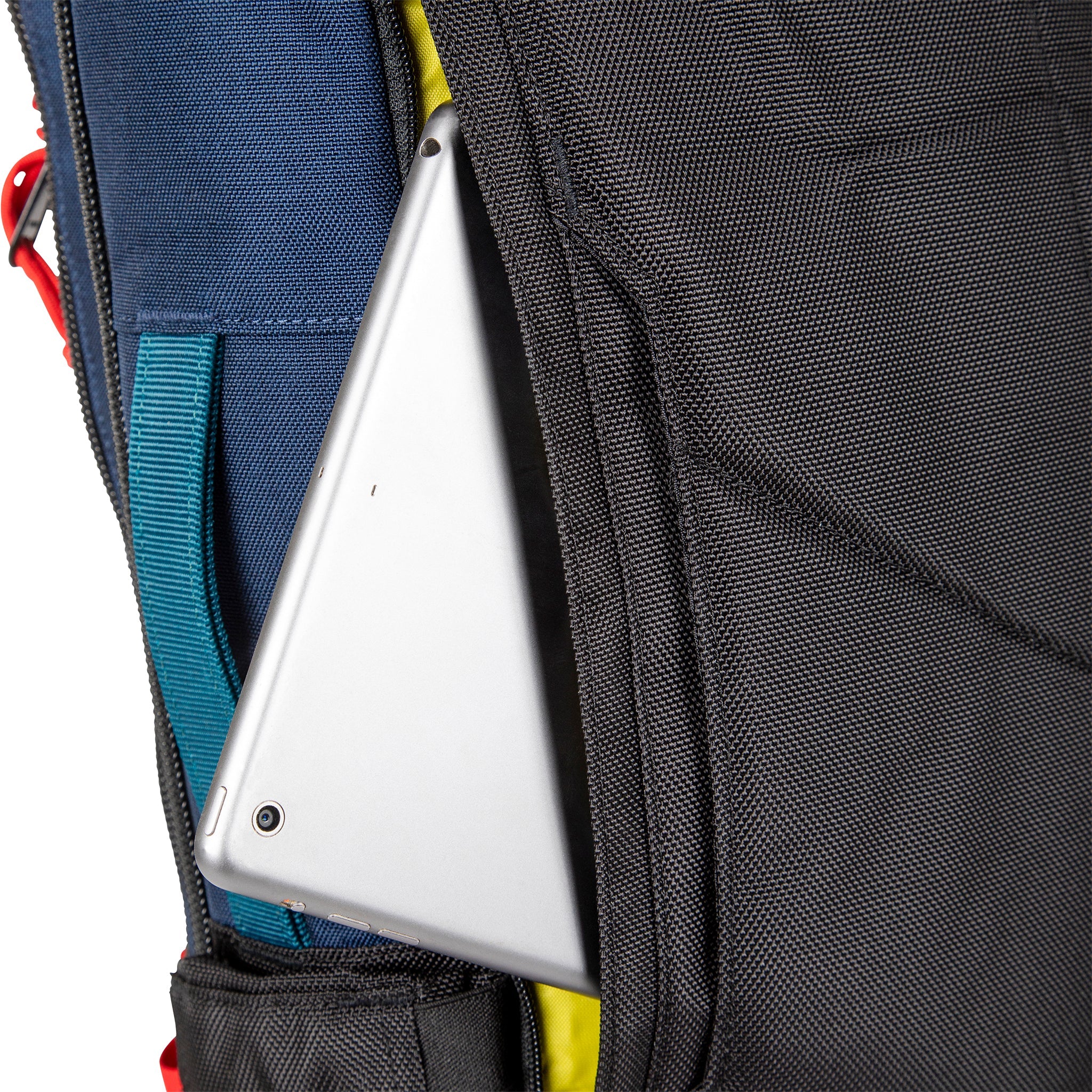 Global Travel Bag 30L - Final Sale